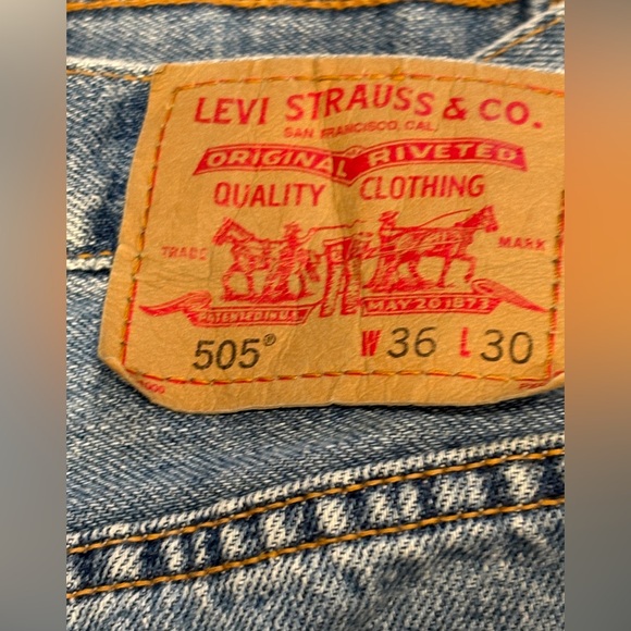 Men’s Levi Strauss ‘505’ Blue Jeans, 36-30, great pre owned condition! - Picture 2 of 5